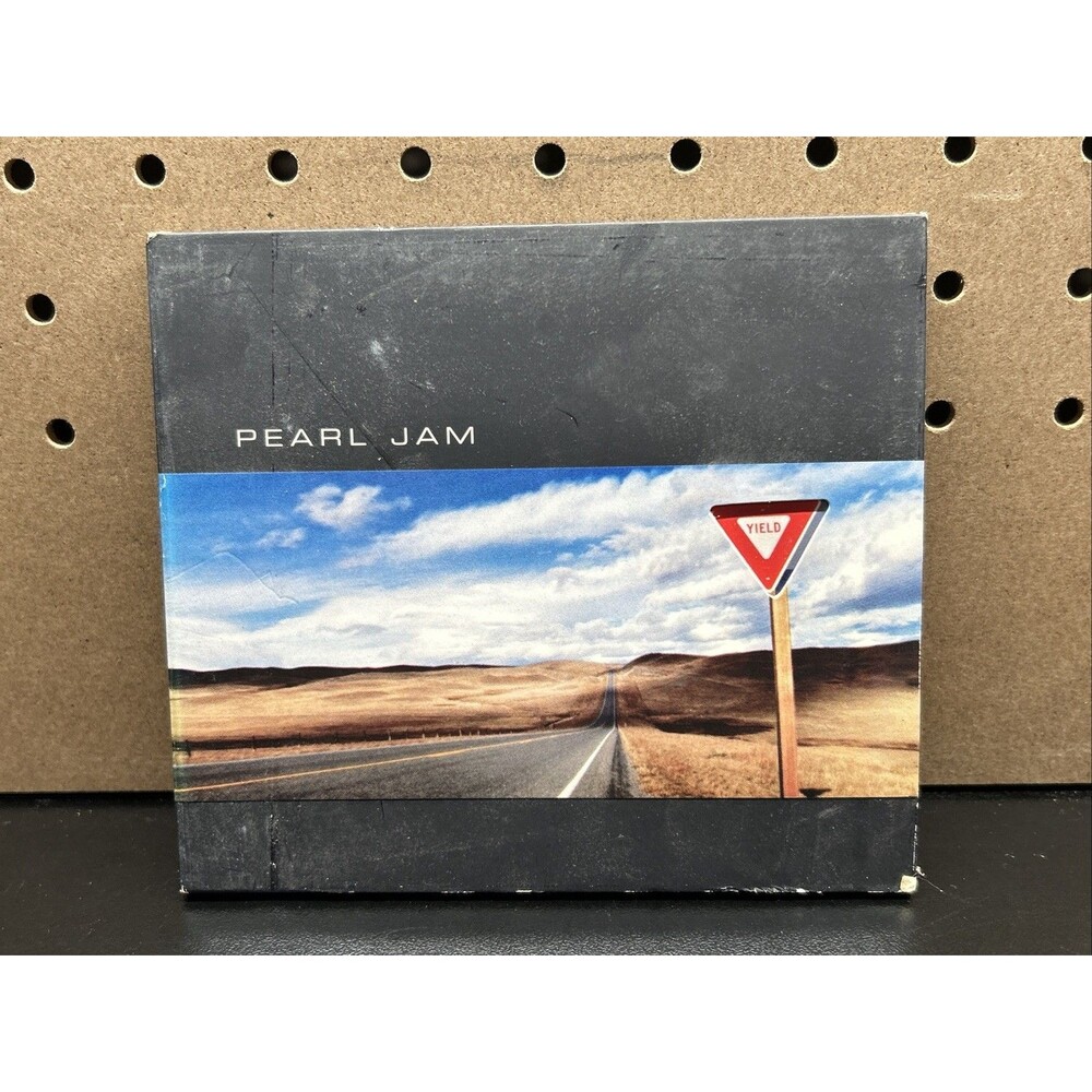 Pearl Jam – Yield CD - Epic Records - Tri-Fold Digipak - 1998